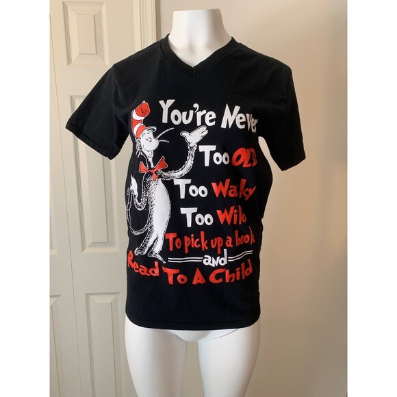 Cat in the Hat Vneck Tshirt - Picture 1 of 8